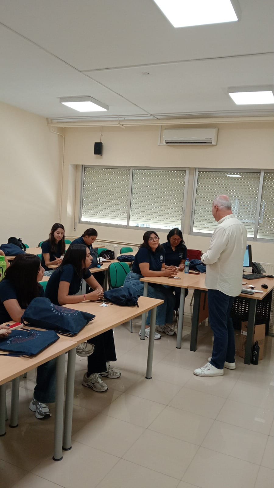 Sesión académica con estudiantes ENUFC en la Universidad de Murcia