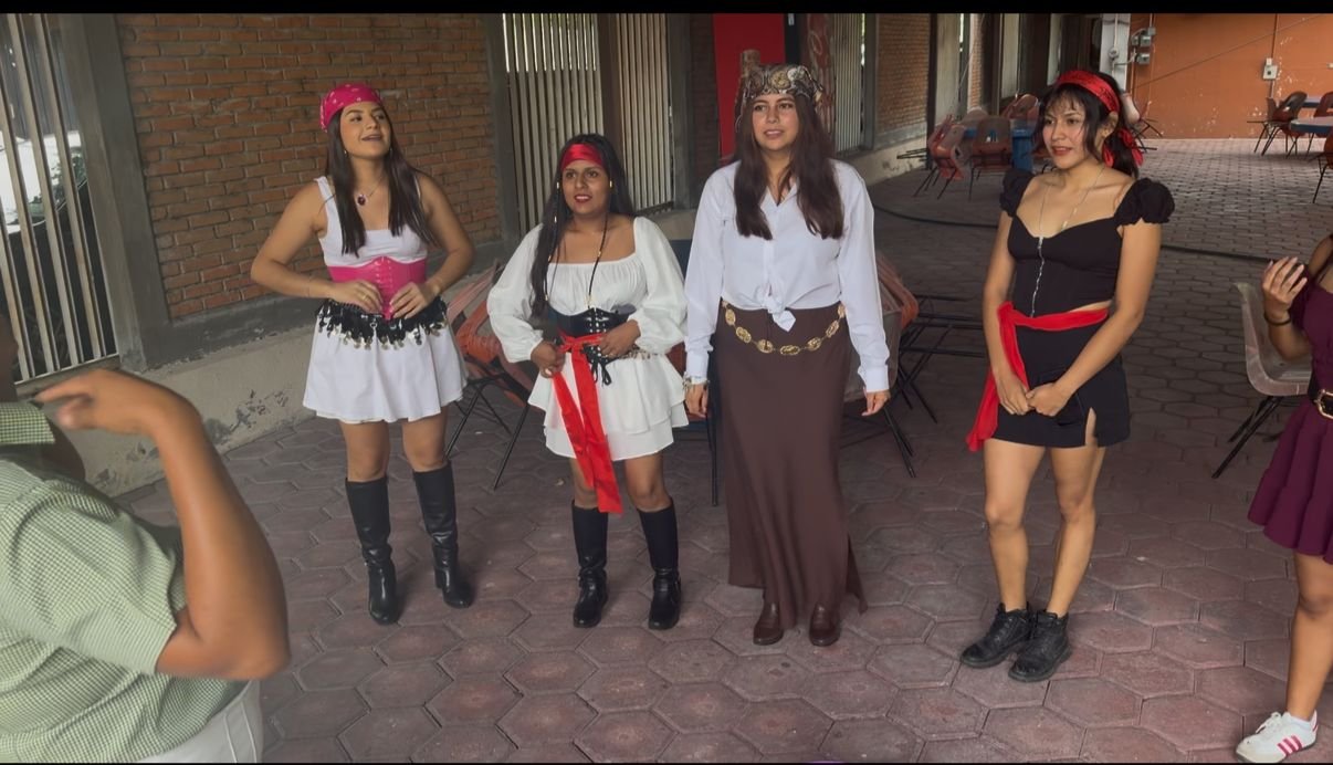 Estudiantes de Educación Preescolar durante actividad lúdica de práctica profesional
